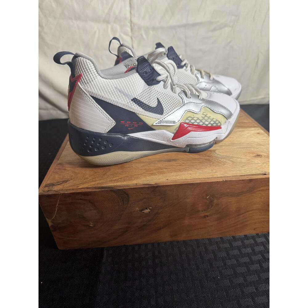 Nike‎ Jordan Retro Sneakers - Size 5 Youth